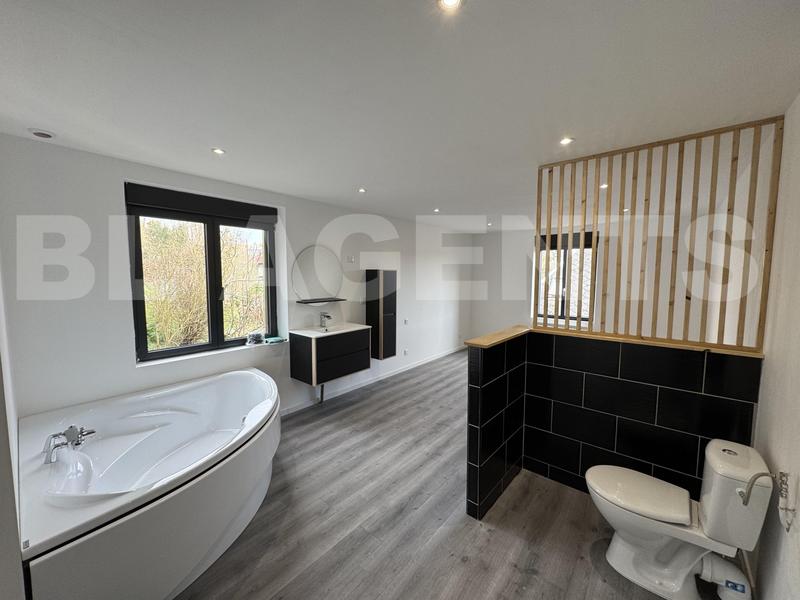 Maison - 120 m² - 5 pièces