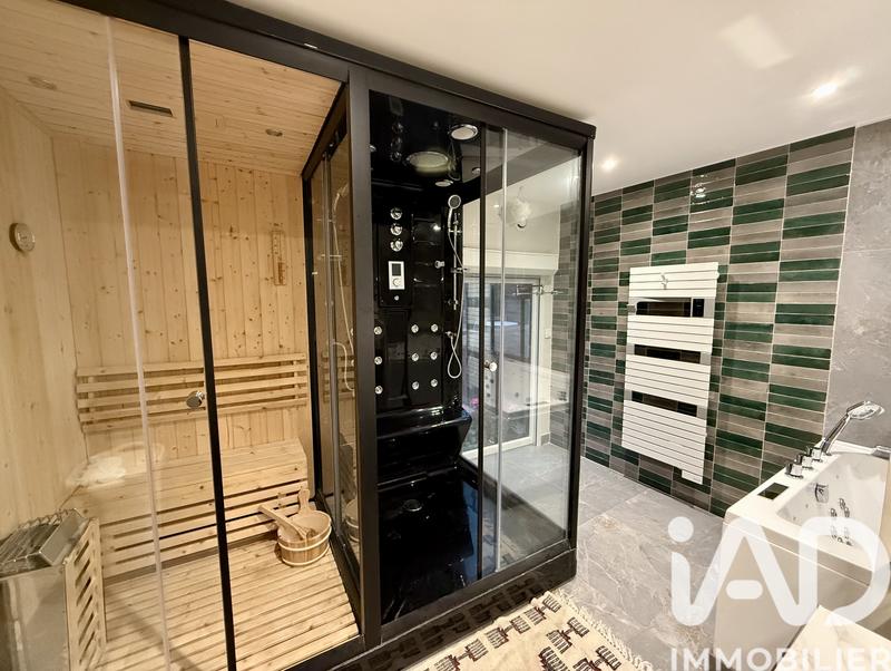 Maison - 153 m² - 7 pièces