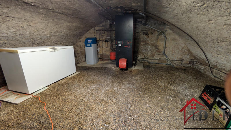 Maison - 200 m² - 7 pièces