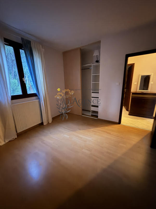 Appartement - 89 m² - 4 pièces