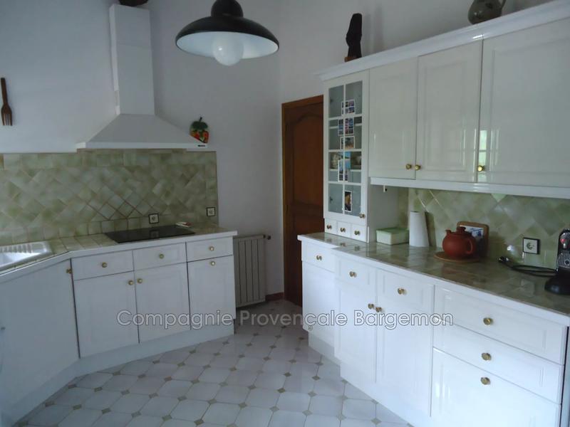 Villa - 200 m² - 6 pièces