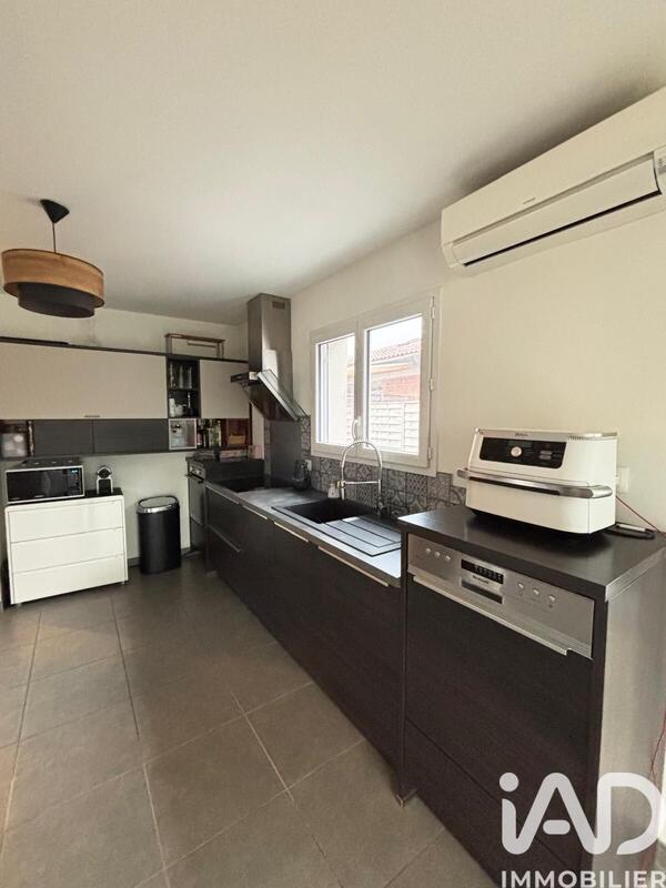 Maison - 93 m² - 4 pièces