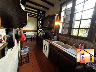 Maison ancienne - 237 m² - 6 pièces