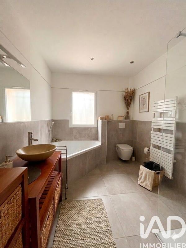 Maison - 160 m² - 5 pièces