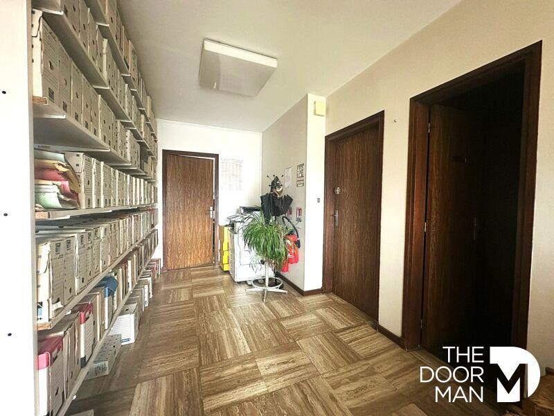 Bureau - 74 m² - 4 pièces