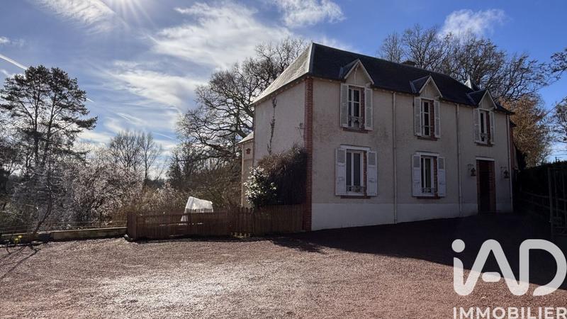 Maison - 233 m² - 7 pièces