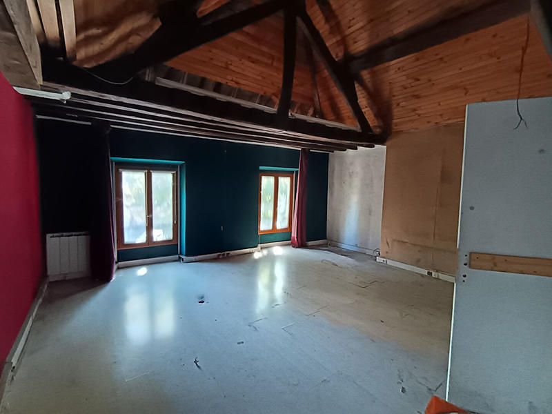 Local d'activité / Entrepôt - 650 m² - 12 pièces