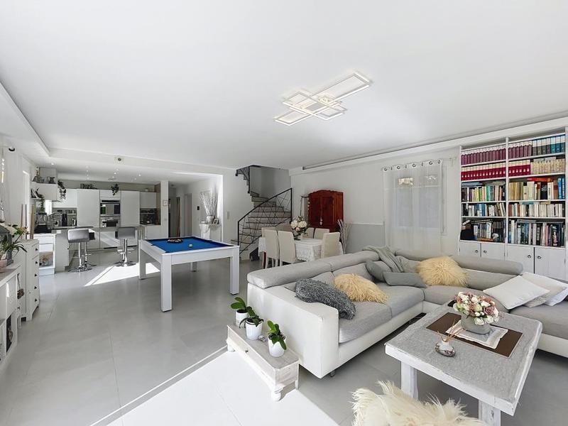 Villa - 160 m² - 6 pièces