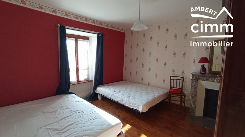 Maison - 83 m² - 8 pièces