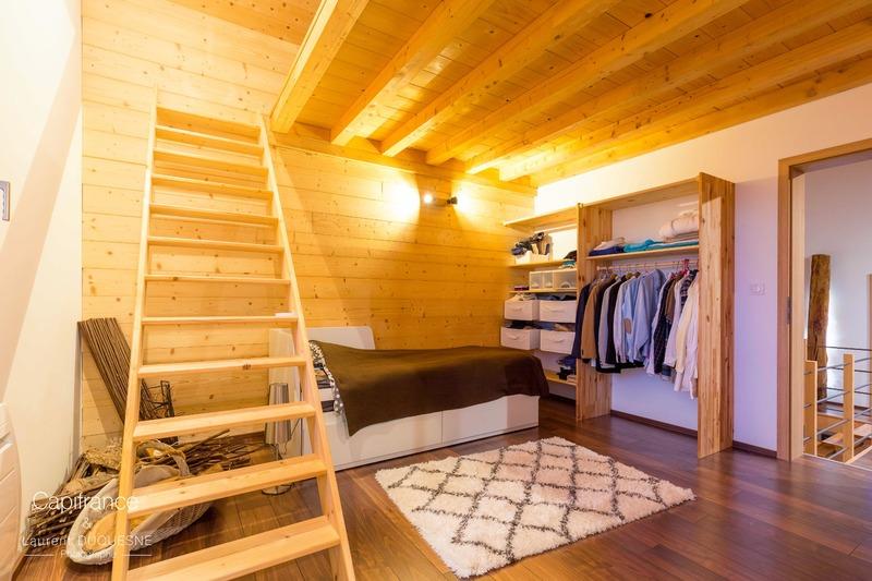 Maison - 228 m² - 7 pièces