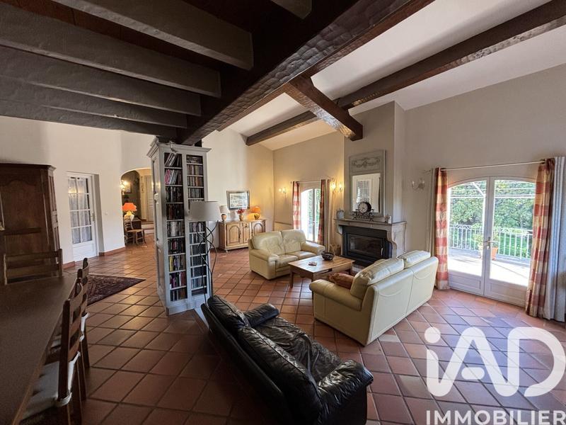 Maison - 177 m² - 6 pièces