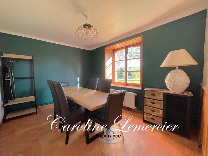 Maison - 294 m² - 9 pièces