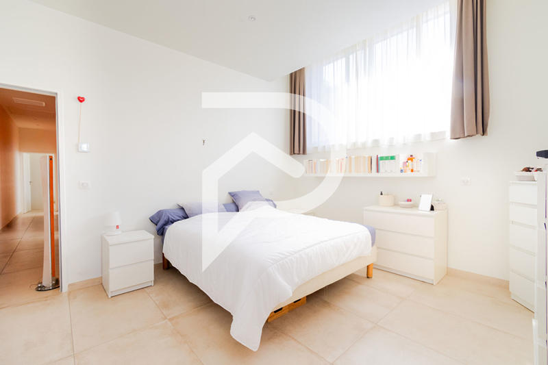 Appartement - 166 m² - 5 pièces