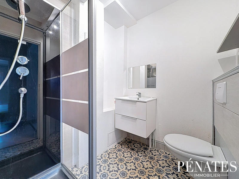 Maison - 203 m² - 10 pièces