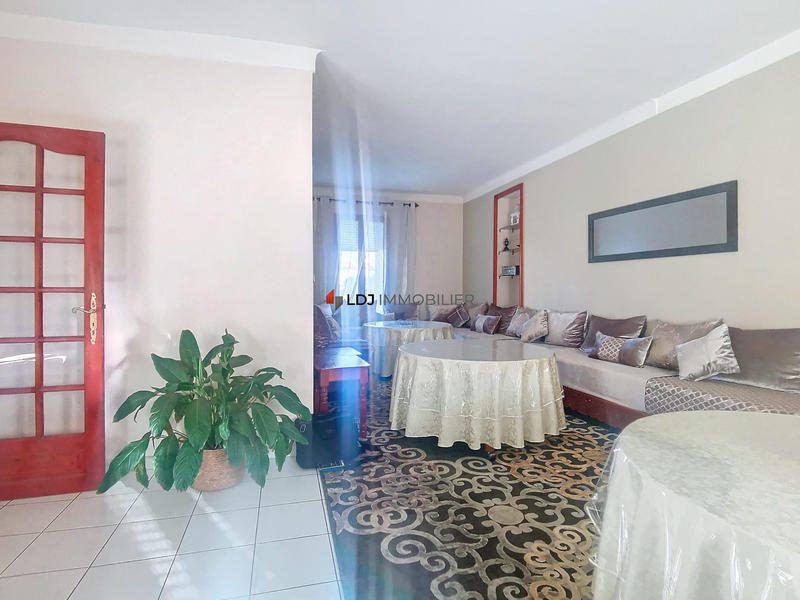 Maison - 151 m² - 6 pièces