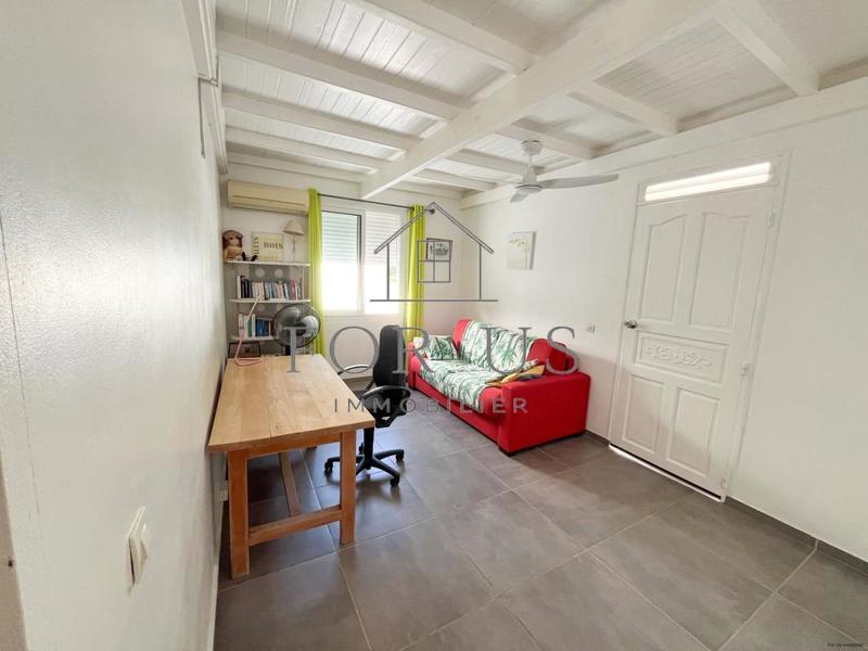 Villa - 200 m² - 10 pièces