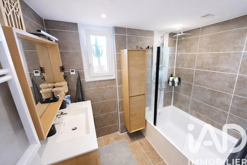 Maison de village - 85 m² - 3 pièces