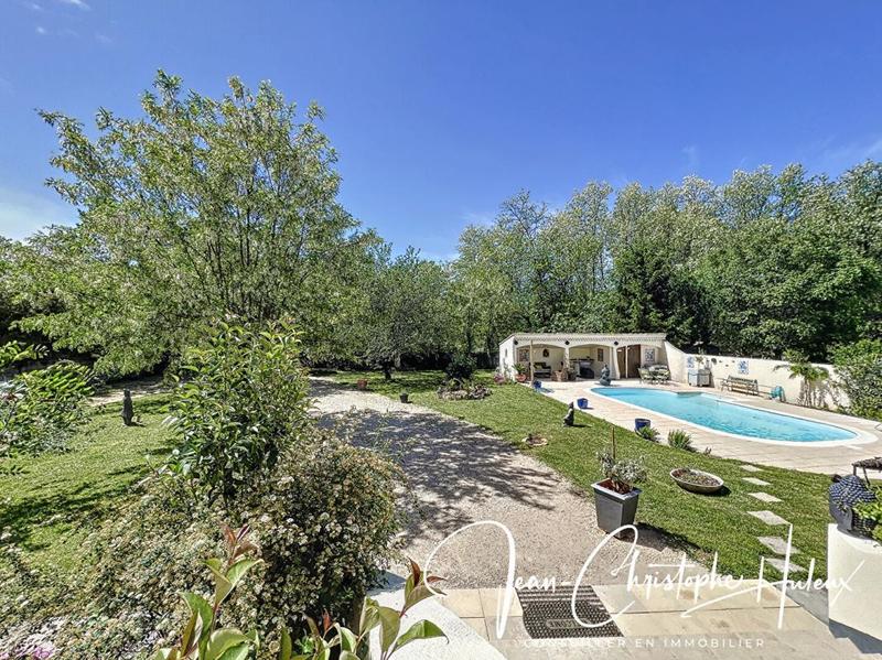 Villa - 200 m² - 8 pièces