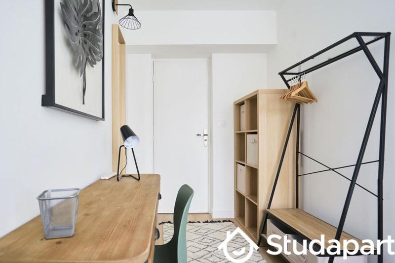 Chambre - 10 m² - 1 pièce