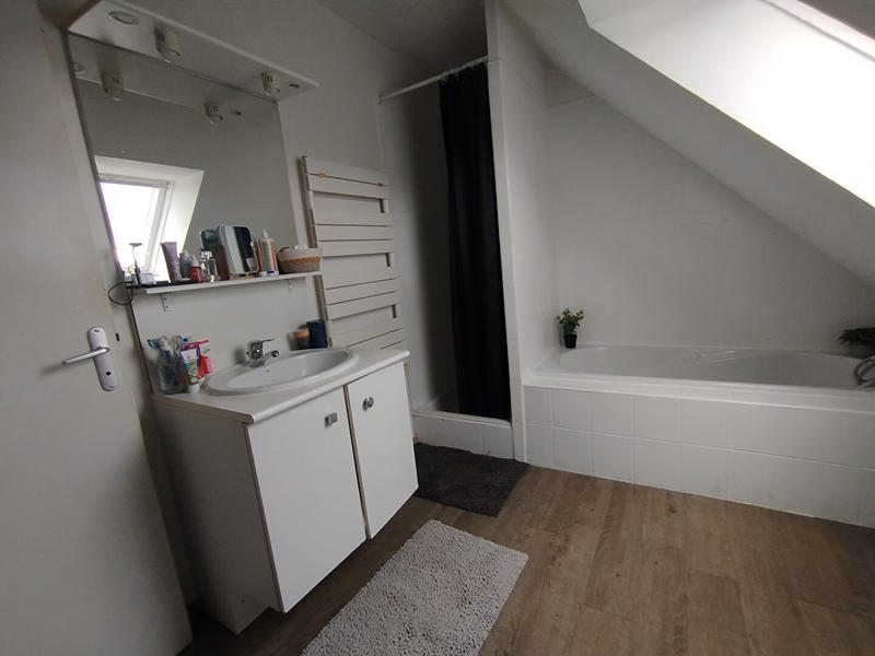 Maison - 77 m² - 5 pièces