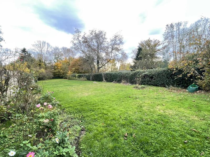 Maison - 177 m² - 8 pièces