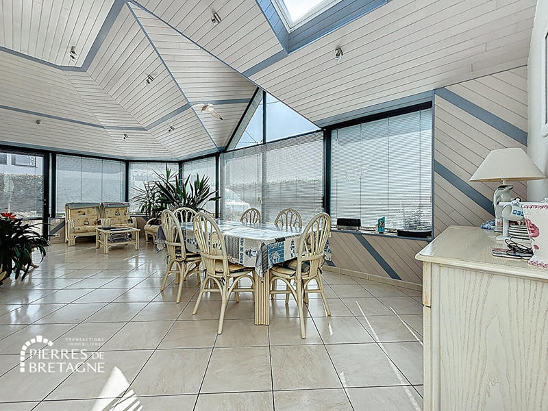 Maison - 201 m² - 10 pièces