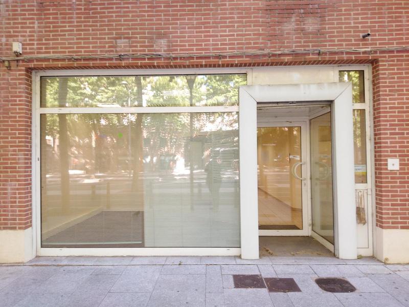 Local commercial - 120 m²