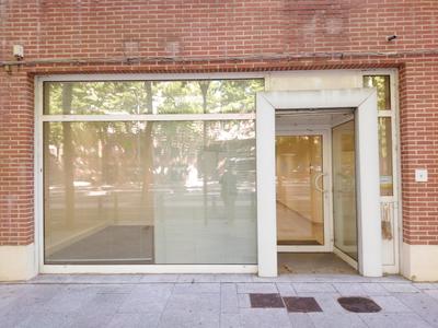 Local commercial - 120 m²