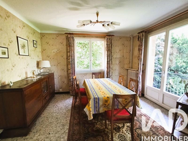 Maison - 165 m² - 8 pièces