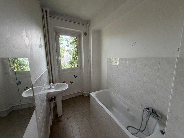 Appartement - 75 m² - 3 pièces