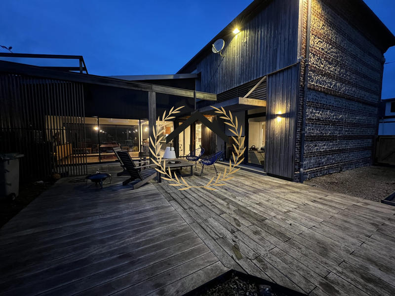 Maison ancienne - 210 m² - 7 pièces