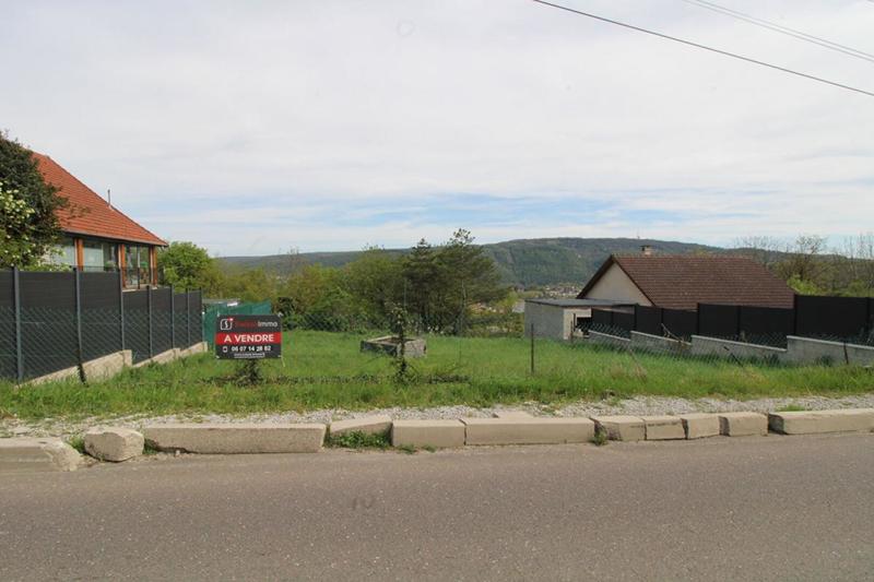 Terrain constructible - 857 m²