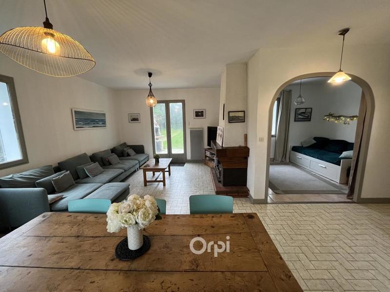 Maison - 191 m² - 9 pièces