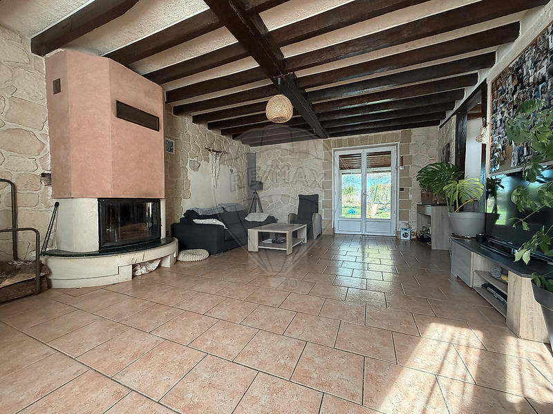 Maison - 151 m² - 6 pièces