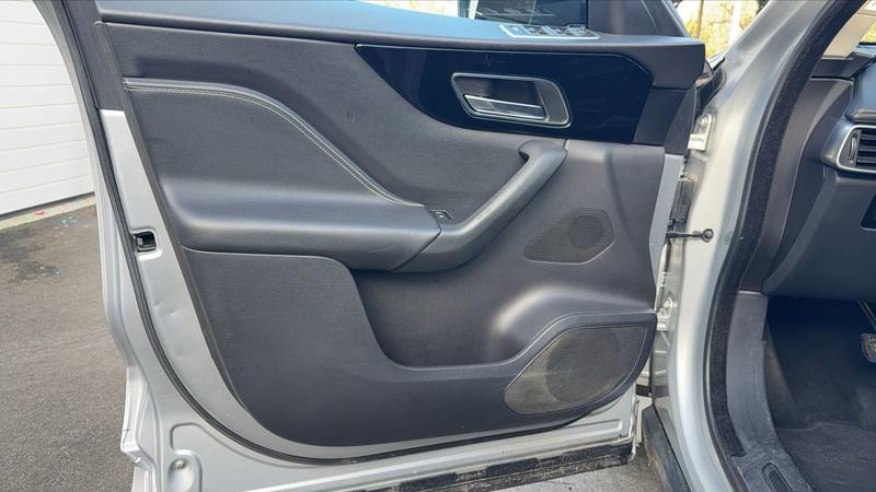 Jaguar F-Pace 2.0 d 180 Awd Bva8 R Sport