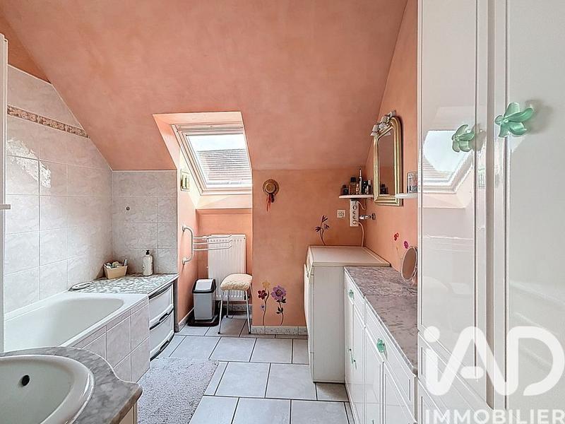 Maison - 102 m² - 5 pièces