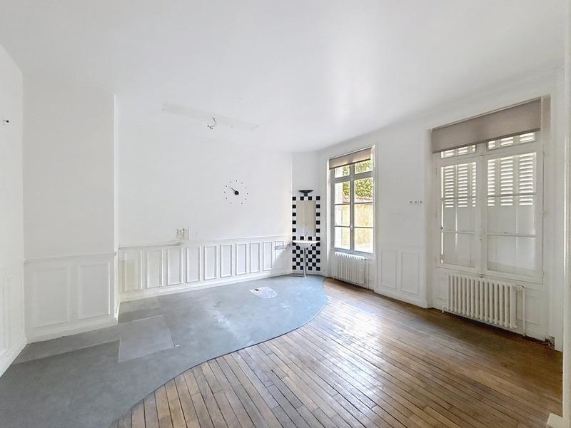 Immeuble - 570 m² - 25 pièces