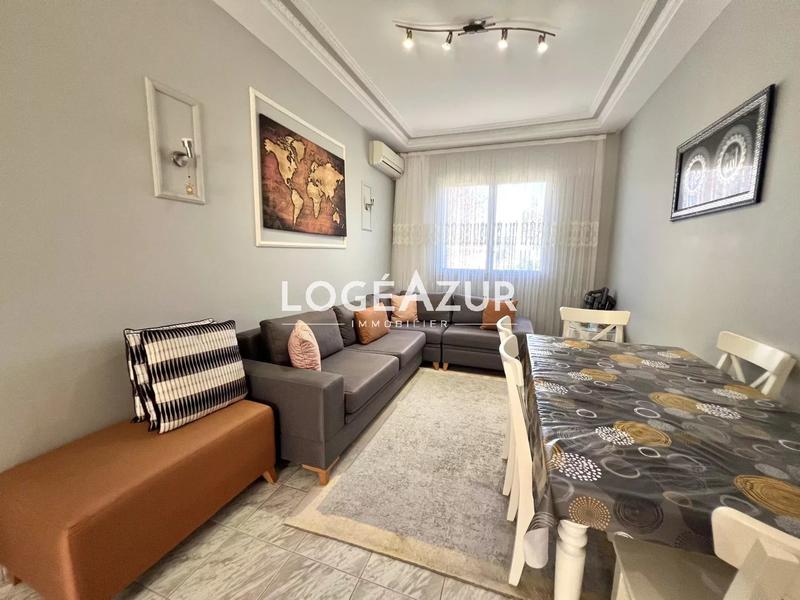 Villa - 262 m² - 9 pièces