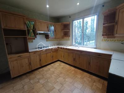 Maison traditionnelle - 90 m² - 4 pièces