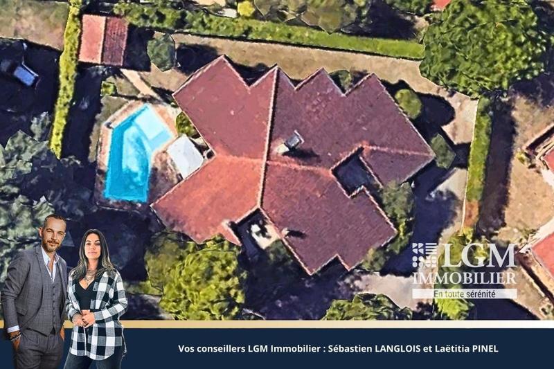 Villa - 330 m² - 7 pièces