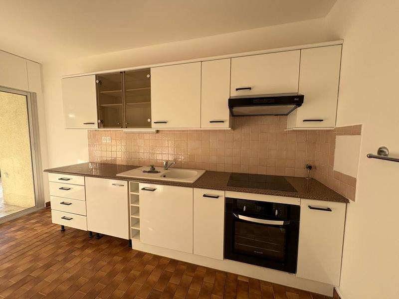 Appartement - 80 m² - 3 pièces