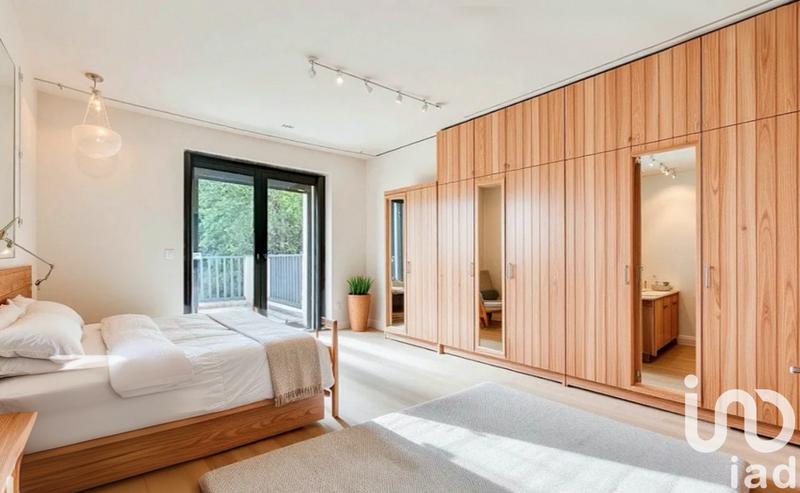 Maison de maîtres - 247 m² - 10 pièces