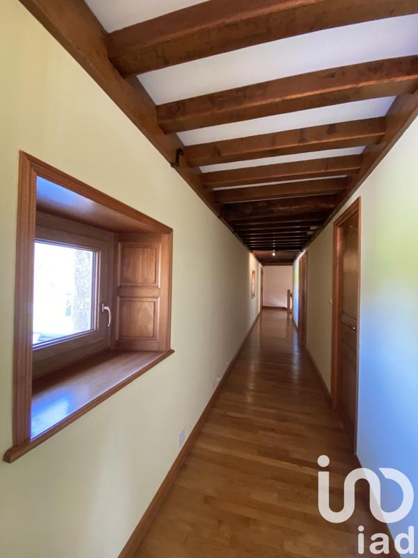 Maison - 305 m² - 11 pièces