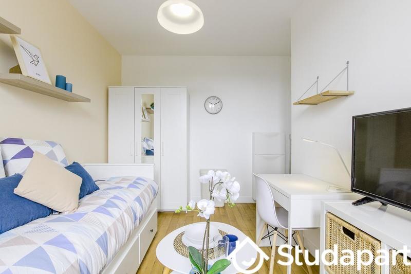 Chambre - 10 m² - 1 pièce