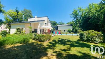 Maison de maîtres - 217 m² - 8 pièces