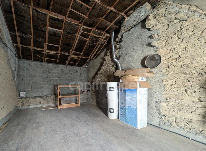 Maison - 94 m² - 5 pièces