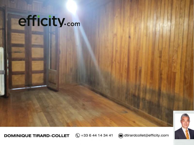 Maison - 85 m² - 10 pièces