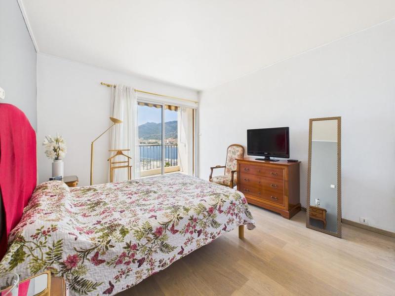 Appartement - 93 m² - 4 pièces