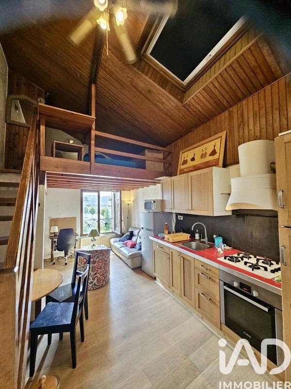 Maison - 175 m² - 9 pièces