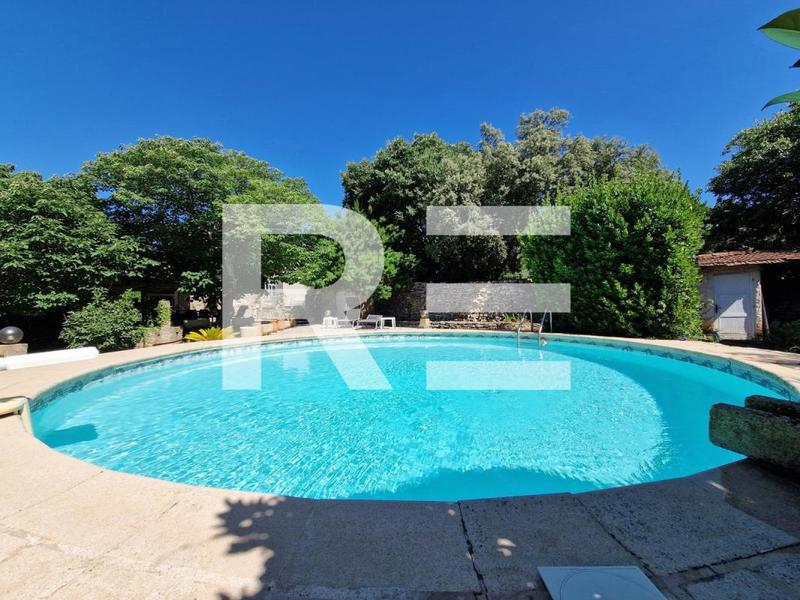 Mazet - 114 m² - 6 pièces